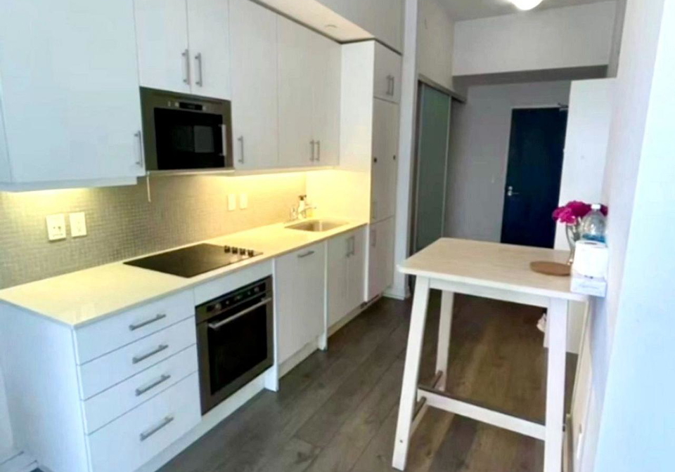 297-college-street-toronto-toronto-ontario-c13694292