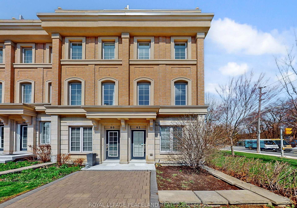 82-hargrave-lane-toronto-north-york-ontario-c13694302