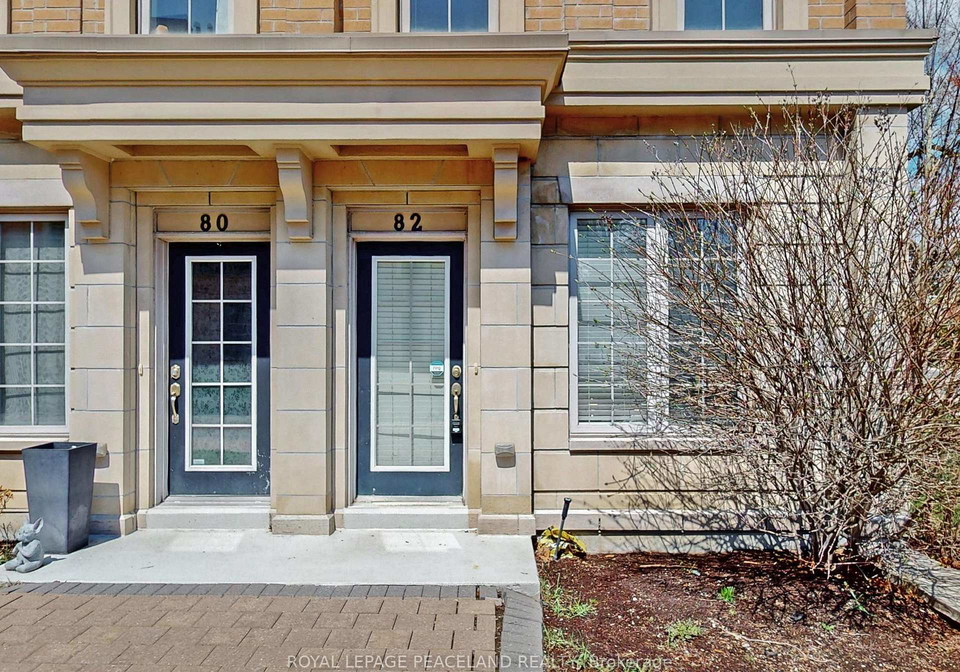 82-hargrave-lane-toronto-north-york-ontario-c13694302