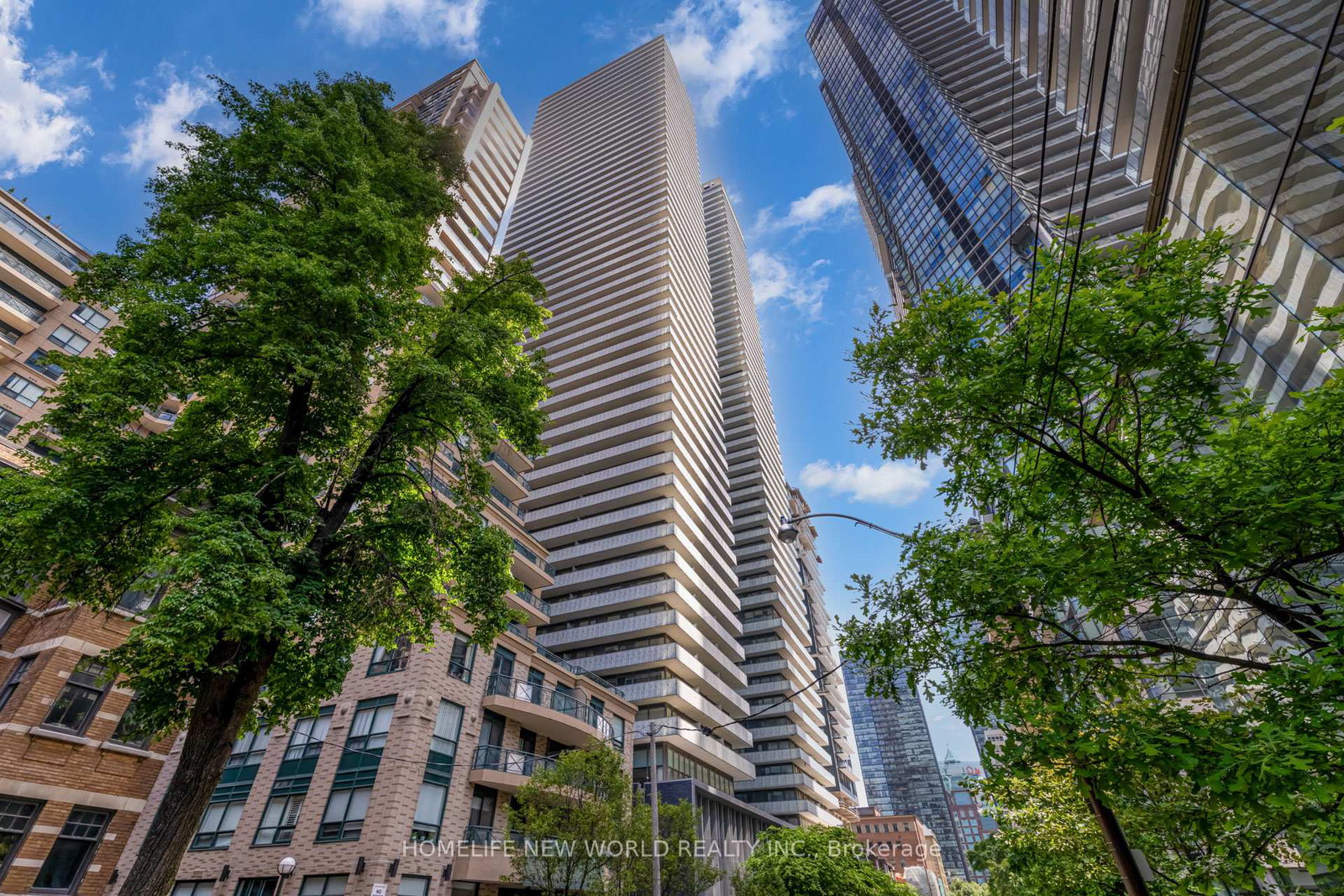 42-charles-street-e-toronto-toronto-ontario-c13694310