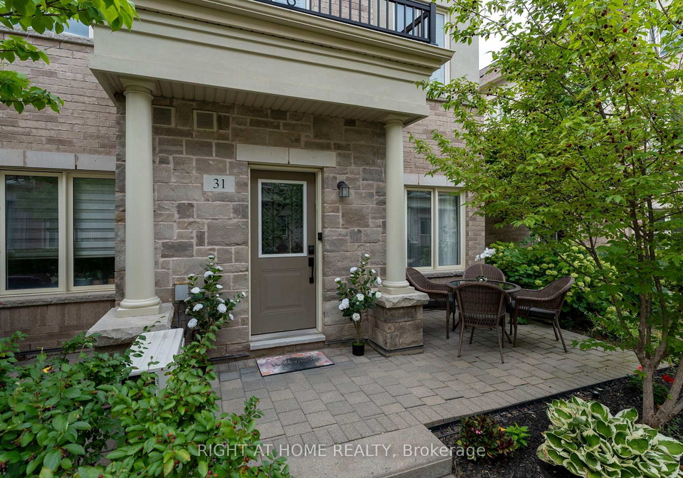 27-coneflower-crescent-toronto-toronto-ontario-c13694318