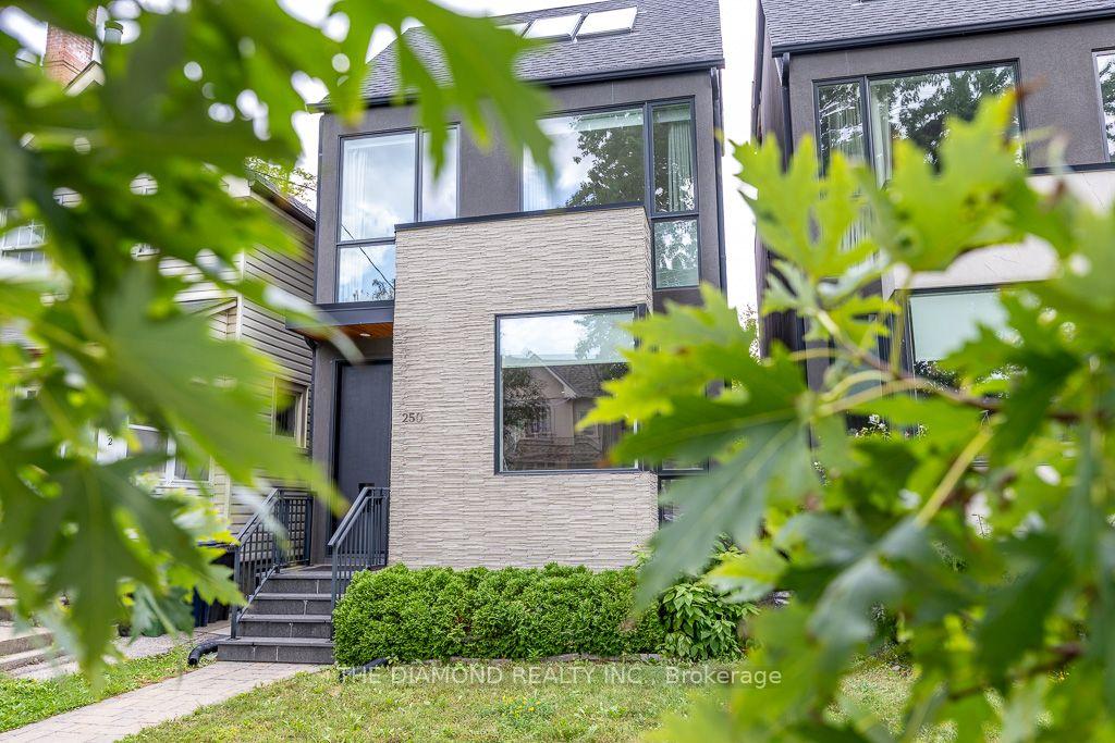 250-woburn-avenue-toronto-toronto-ontario-c13694606