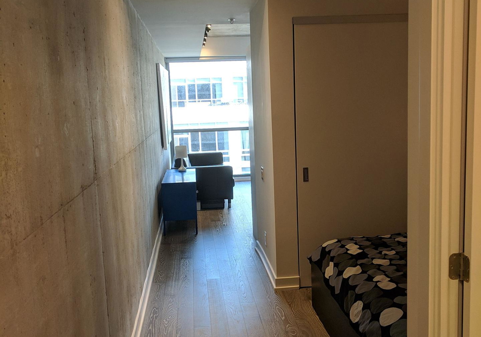 39-brant-street-toronto-toronto-ontario-c13694776