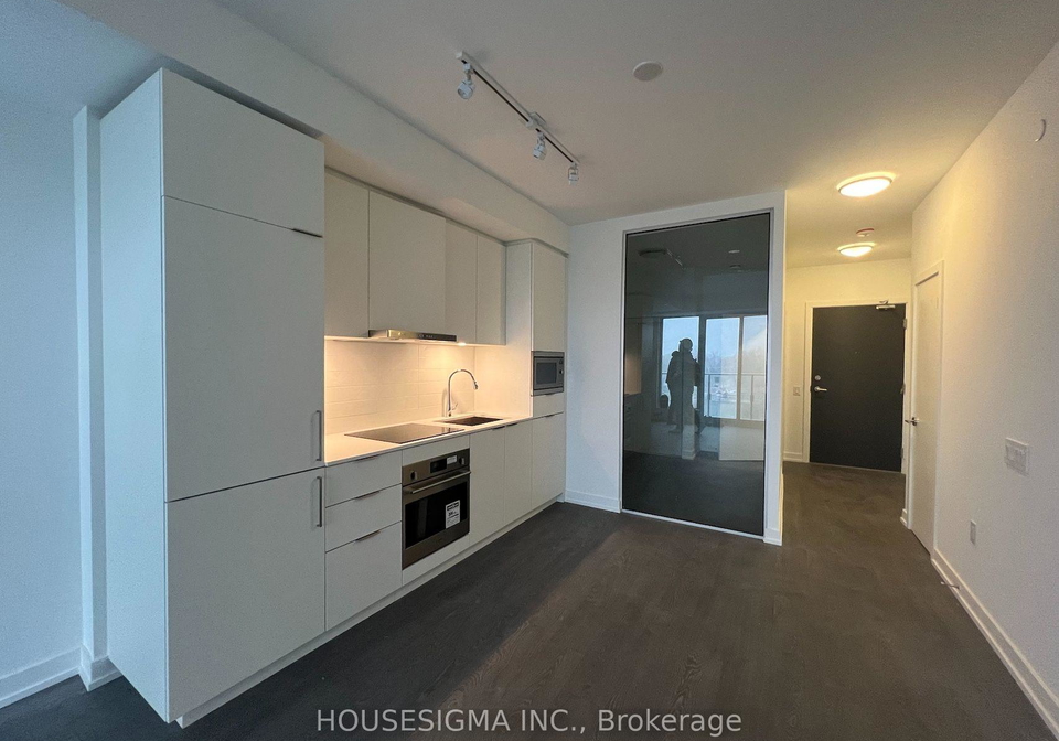 7-golden-lion-heights-toronto-north-york-ontario-c13694852