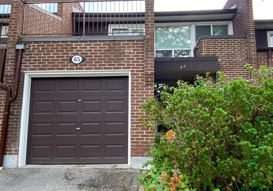 65-black-hawk-way-toronto-toronto-ontario-c13695058