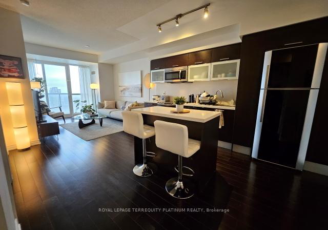 386-yonge-street-toronto-toronto-ontario-c13695132