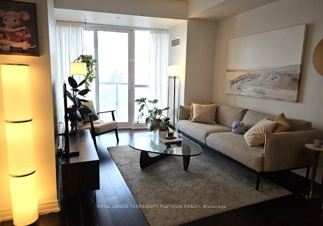 386-yonge-street-toronto-toronto-ontario-c13695132