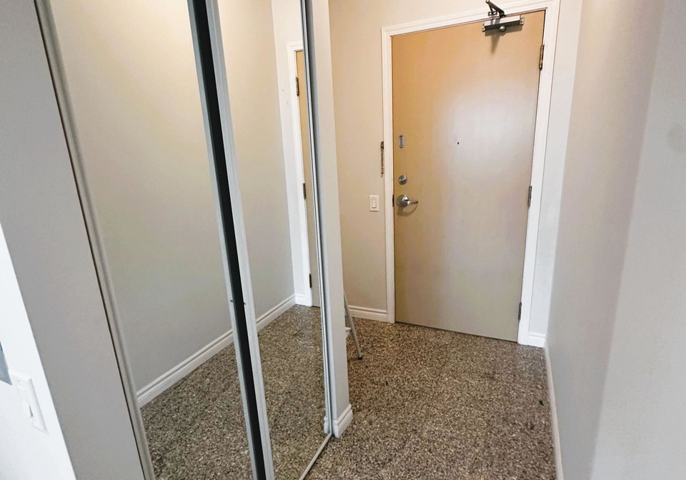 60-byng-avenue-toronto-north-york-ontario-c13695206