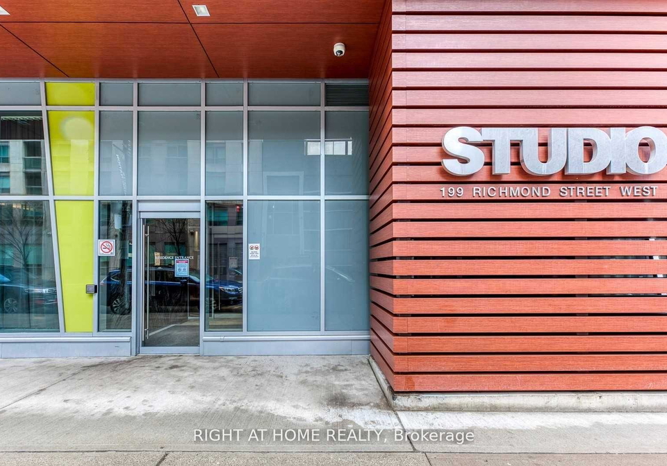 199-richmond-street-w-toronto-toronto-ontario-c13695284