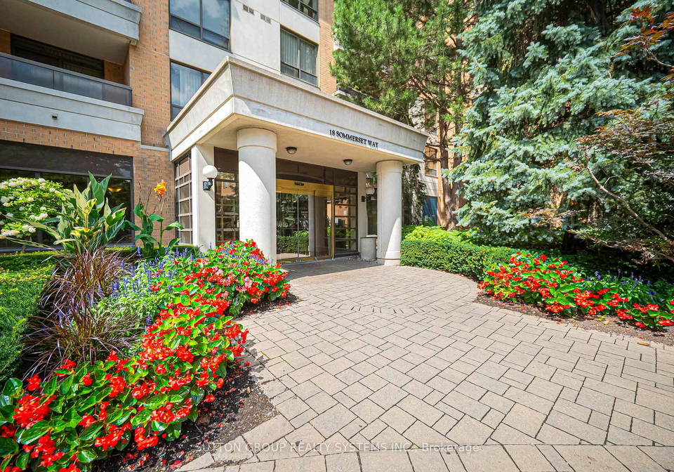 18-sommerset-way-toronto-north-york-ontario-c13695362