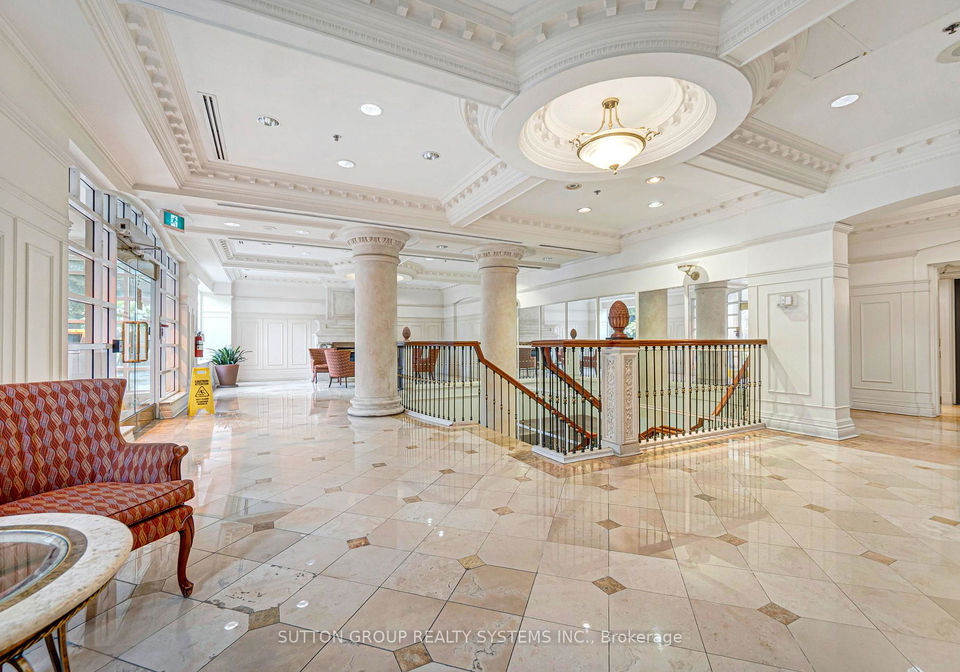 18-sommerset-way-toronto-north-york-ontario-c13695362