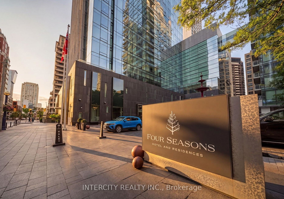 50-yorkville-avenue-toronto-toronto-ontario-c13695440