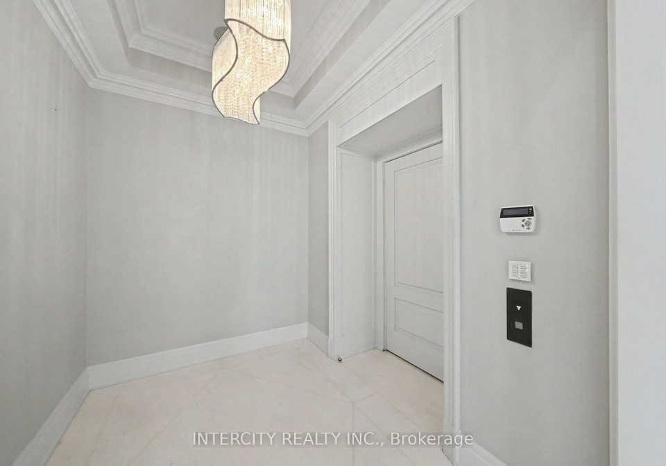 50-yorkville-avenue-toronto-toronto-ontario-c13695440
