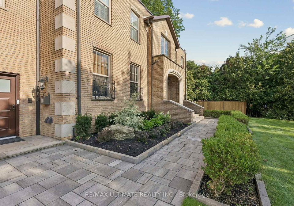1-versailles-court-toronto-north-york-ontario-c13695468