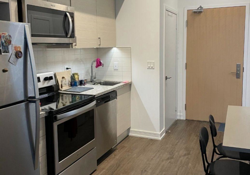 621-sheppard-avenue-e-toronto-north-york-ontario-c13695554