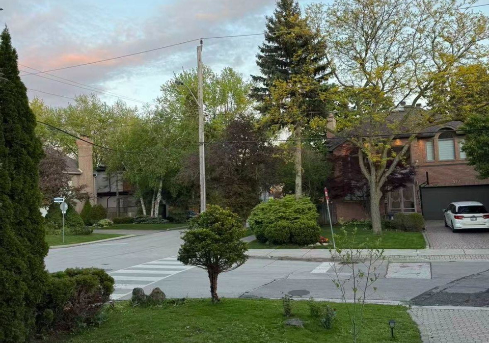 378-princess-avenue-toronto-north-york-ontario-c13695642