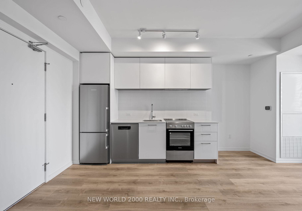 101-roehampton-avenue-toronto-toronto-ontario-c13696098