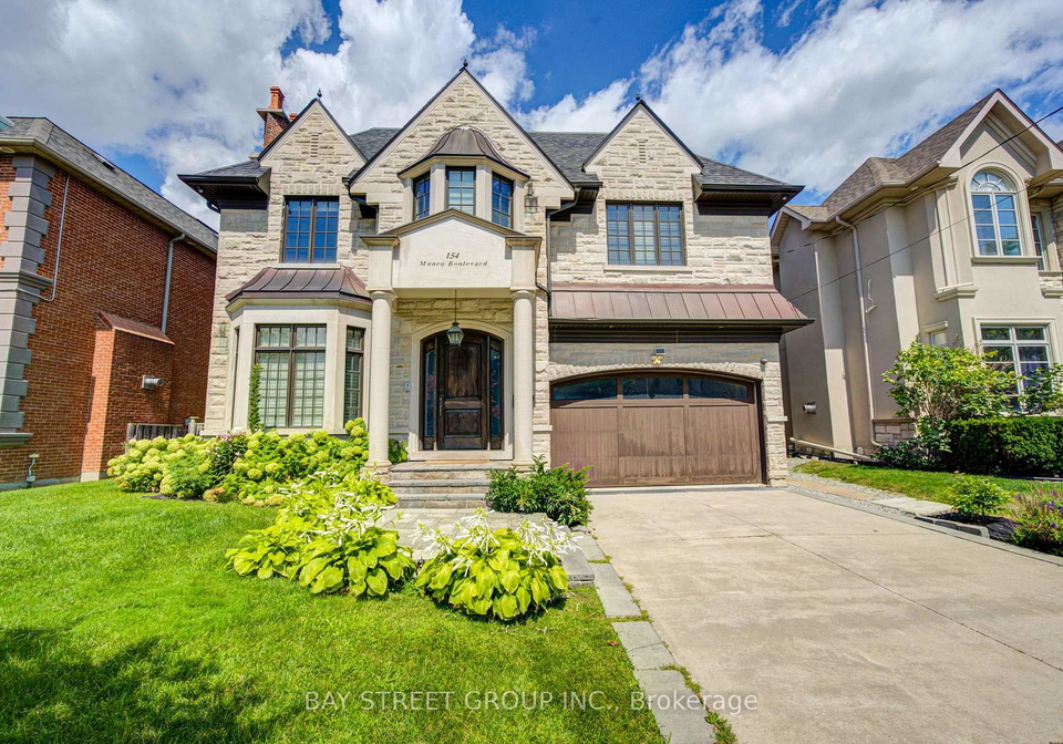 154-munro-boulevard-toronto-north-york-ontario-c13696194