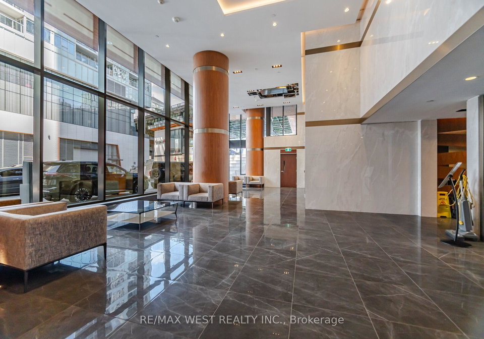 17-bathurst-street-toronto-toronto-ontario-c13696224
