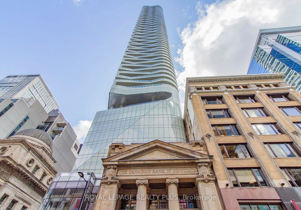 197-yonge-street-toronto-toronto-ontario-c13696280