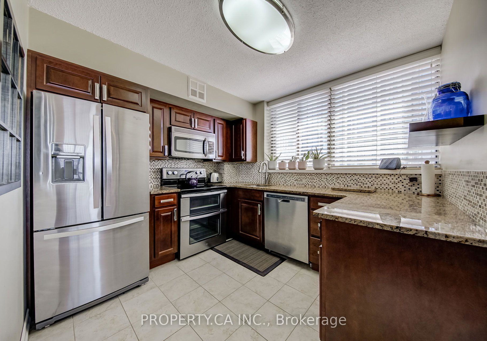 270-queens-quay-w-toronto-toronto-ontario-c13696386