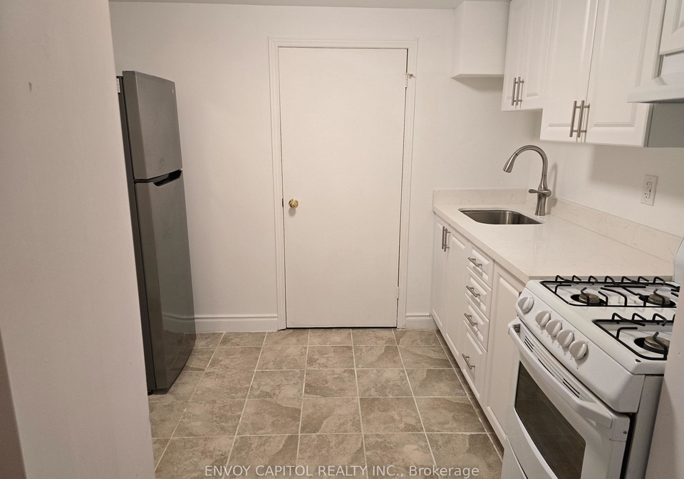 6-arrowstook-road-toronto-north-york-ontario-c13696410