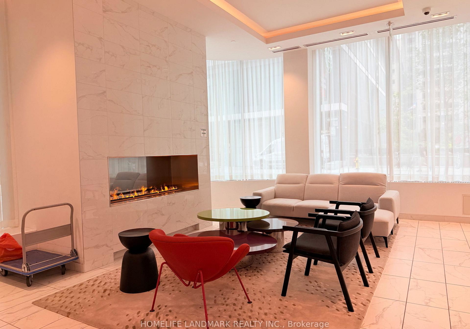 238-simcoe-street-toronto-toronto-ontario-c13696862