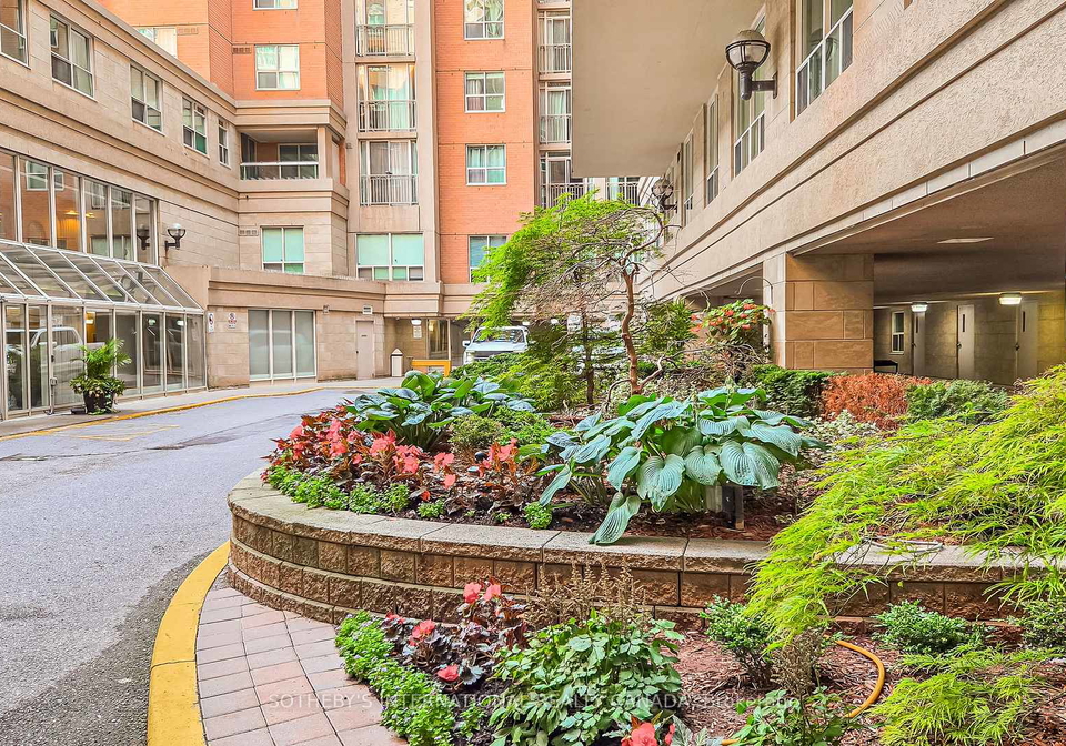 323-richmond-street-e-toronto-toronto-ontario-c13696884