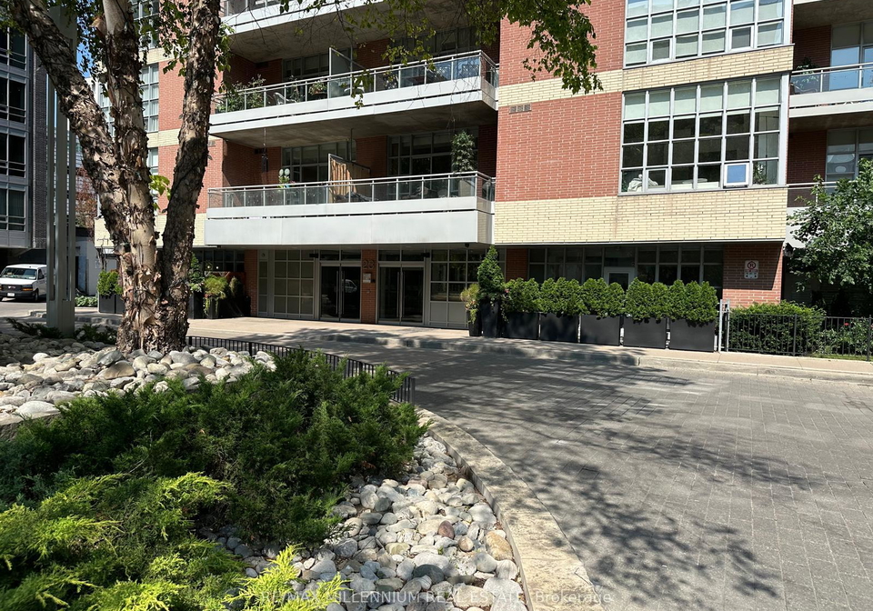 23-brant-street-toronto-toronto-ontario-c13696954