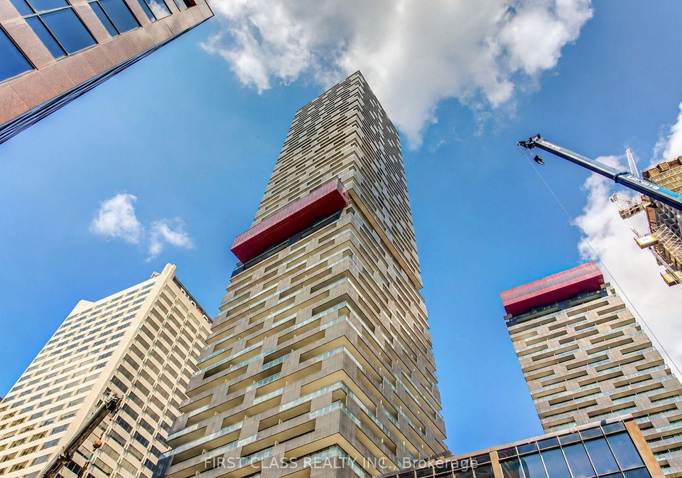 8-eglinton-avenue-e-toronto-toronto-ontario-c13697186