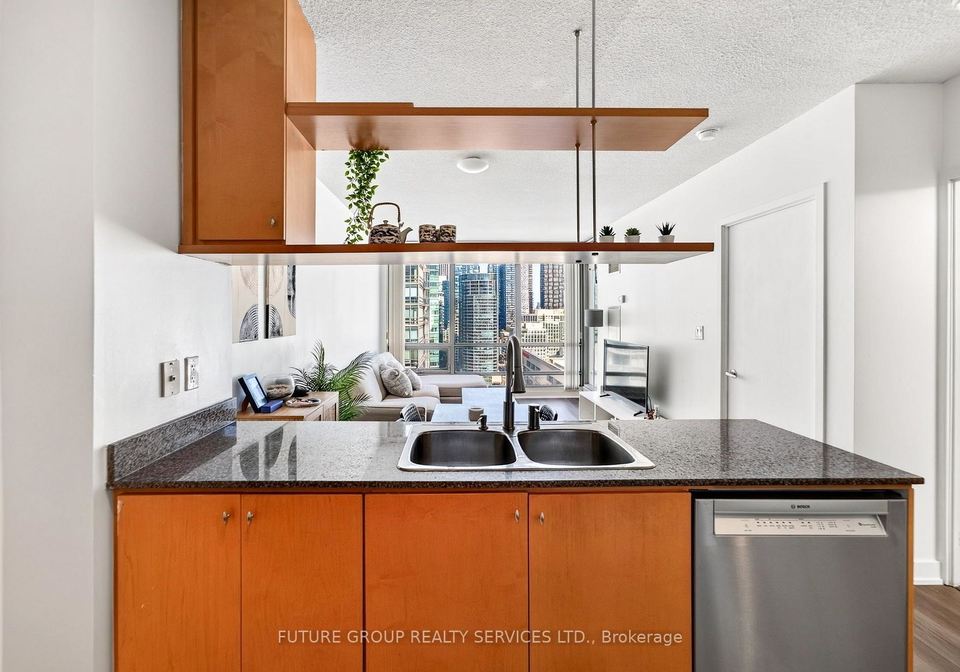 5-mariner-terrace-toronto-toronto-ontario-c13697214