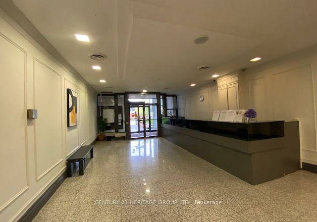 7-bishop-avenue-toronto-north-york-ontario-c13697792