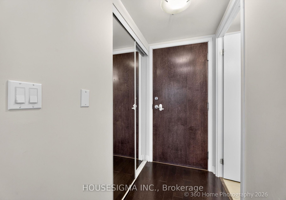 12-yonge-street-toronto-toronto-ontario-c13697850
