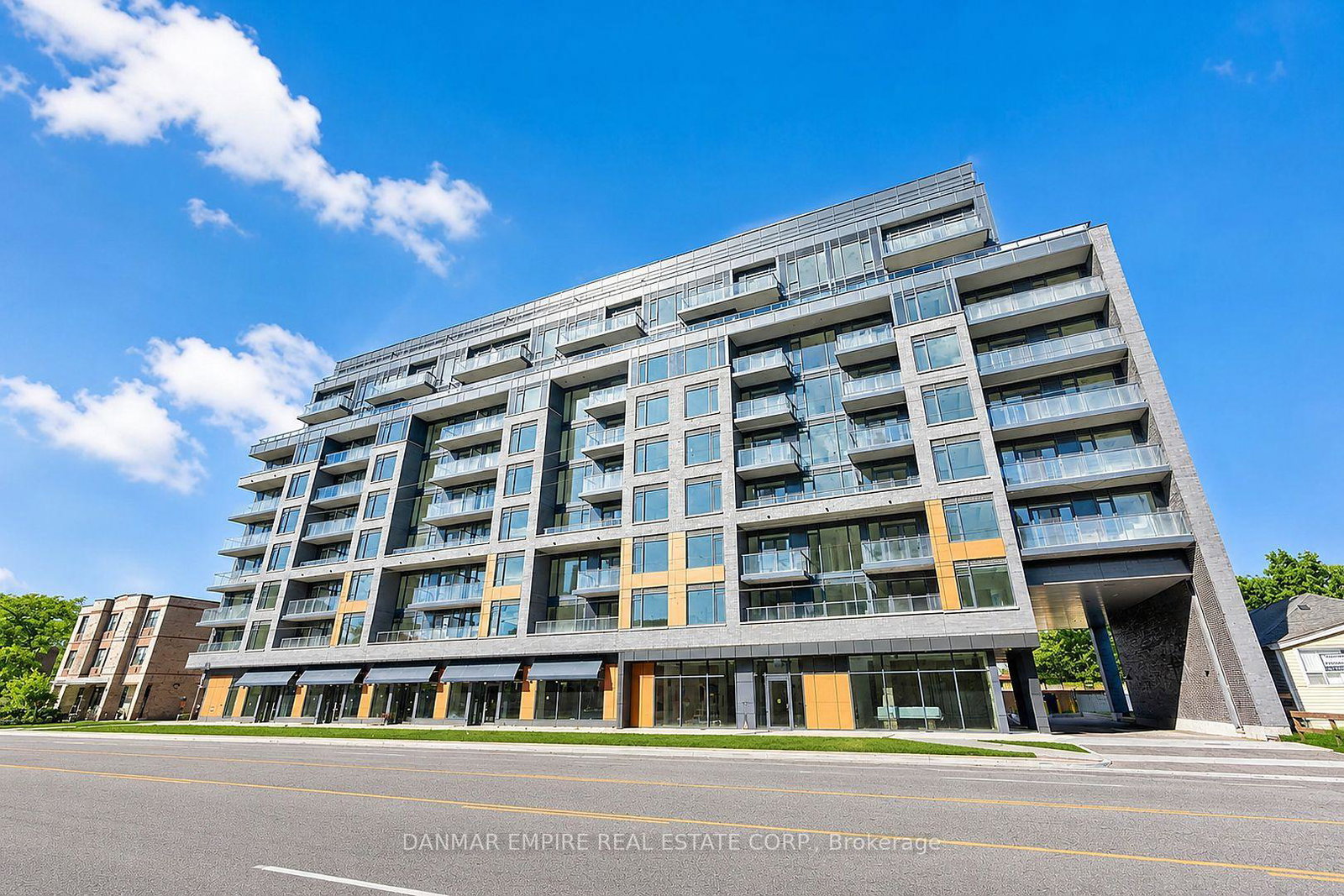 700-sheppard-avenue-w-toronto-toronto-ontario-c13698100