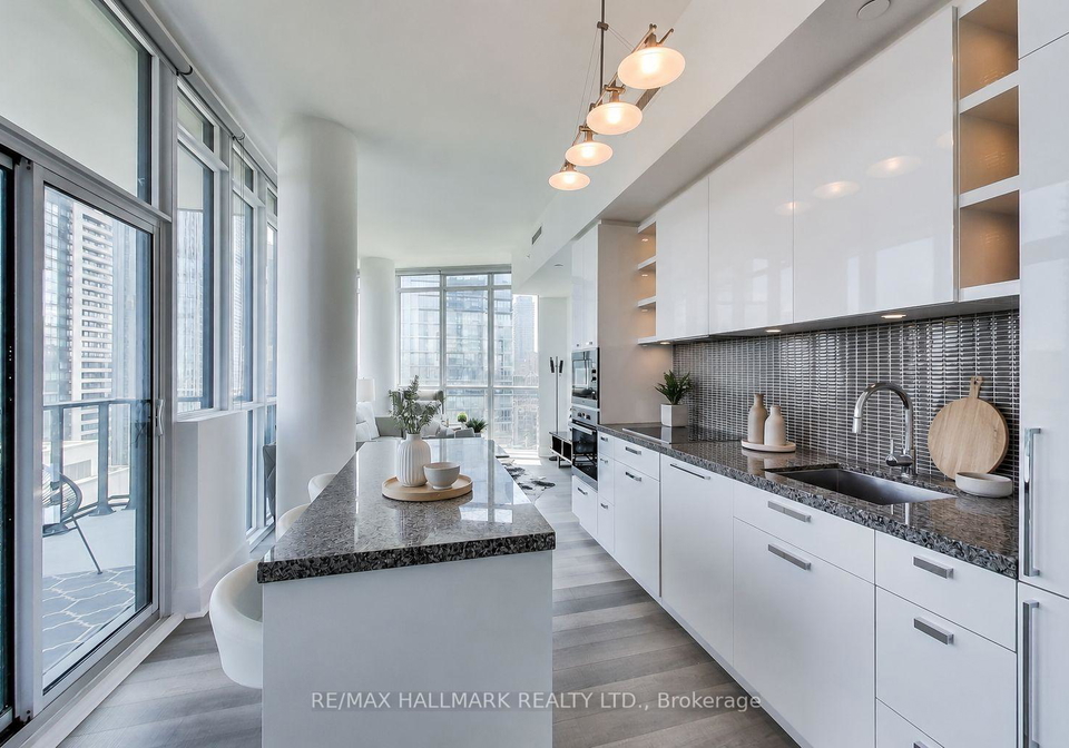 32-davenport-road-toronto-toronto-ontario-c13698132