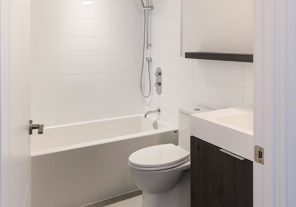 2525-bathurst-street-toronto-toronto-ontario-c13698260