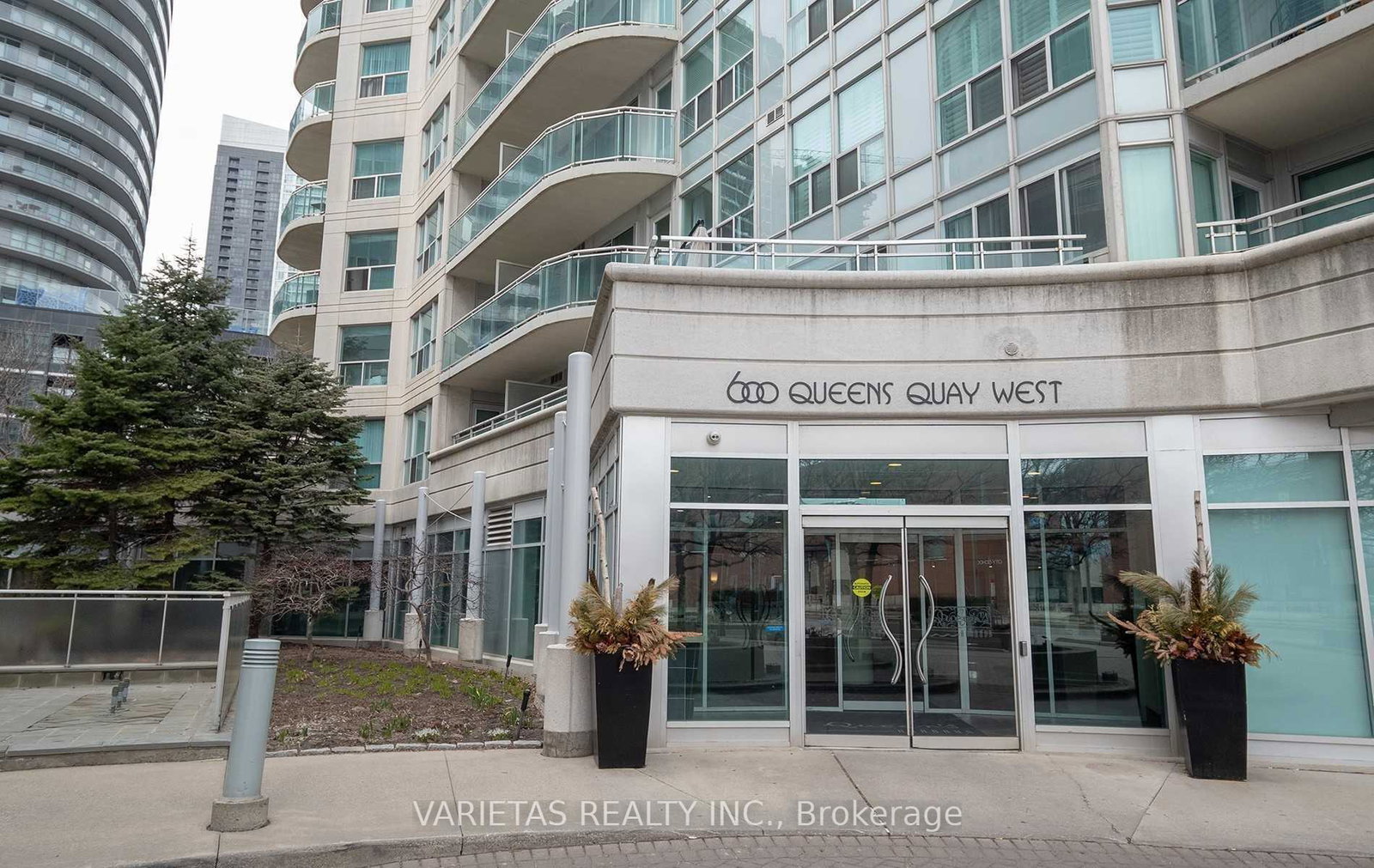 600-queens-quay-west-toronto-toronto-ontario-c13698504
