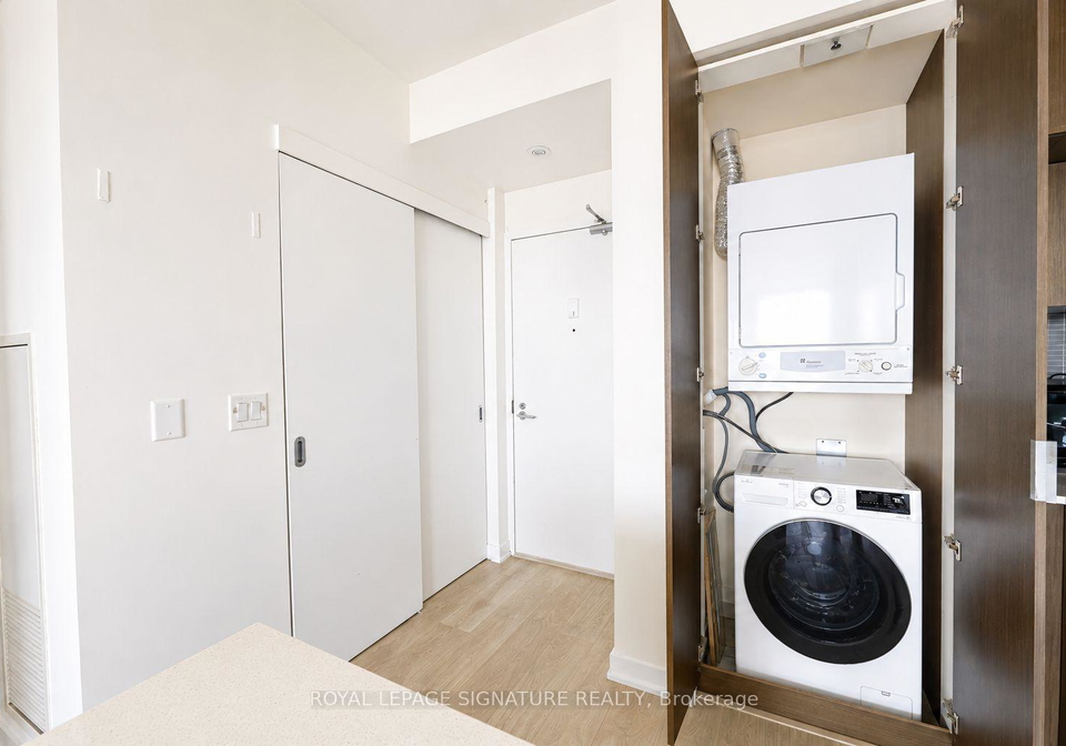 110-charles-street-e-toronto-toronto-ontario-c13698552