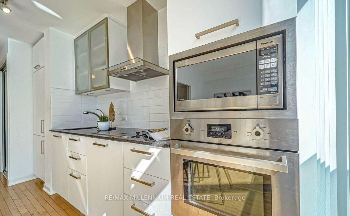 14-york-street-toronto-toronto-ontario-c13698824