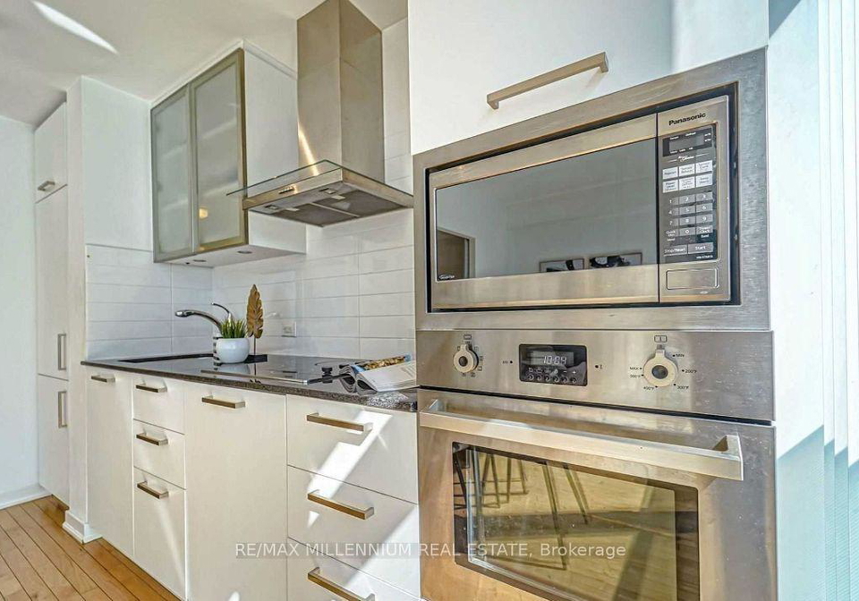 14-york-street-toronto-toronto-ontario-c13698824