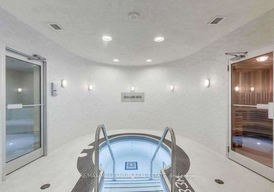 14-york-street-toronto-toronto-ontario-c13698824