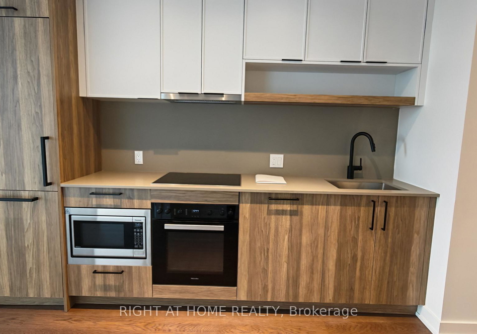 89-montclair-avenue-toronto-toronto-ontario-c13698854