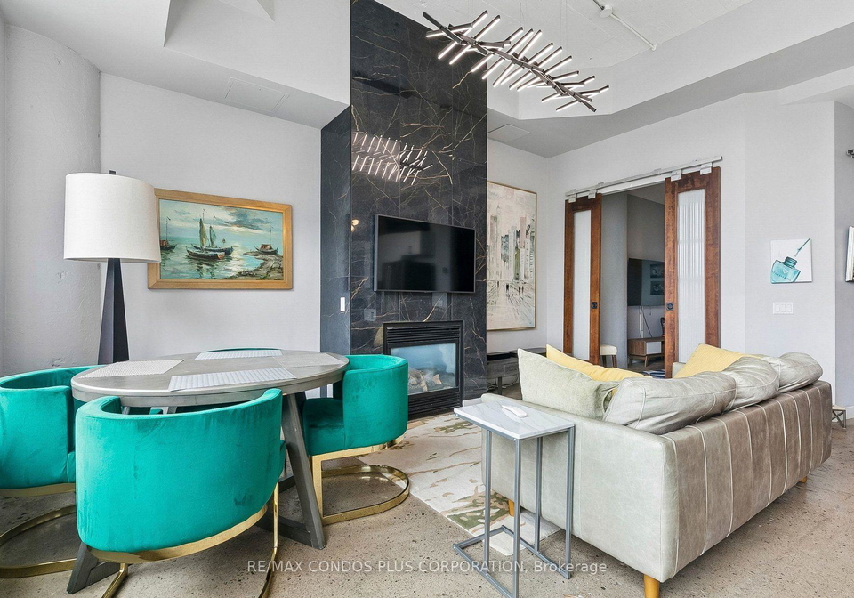 155-dalhousie-street-toronto-toronto-ontario-c13698978