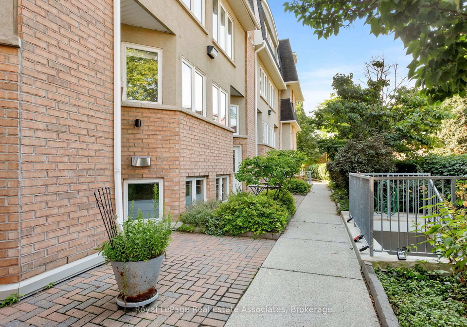 30-merchant-lane-toronto-toronto-ontario-c13698990
