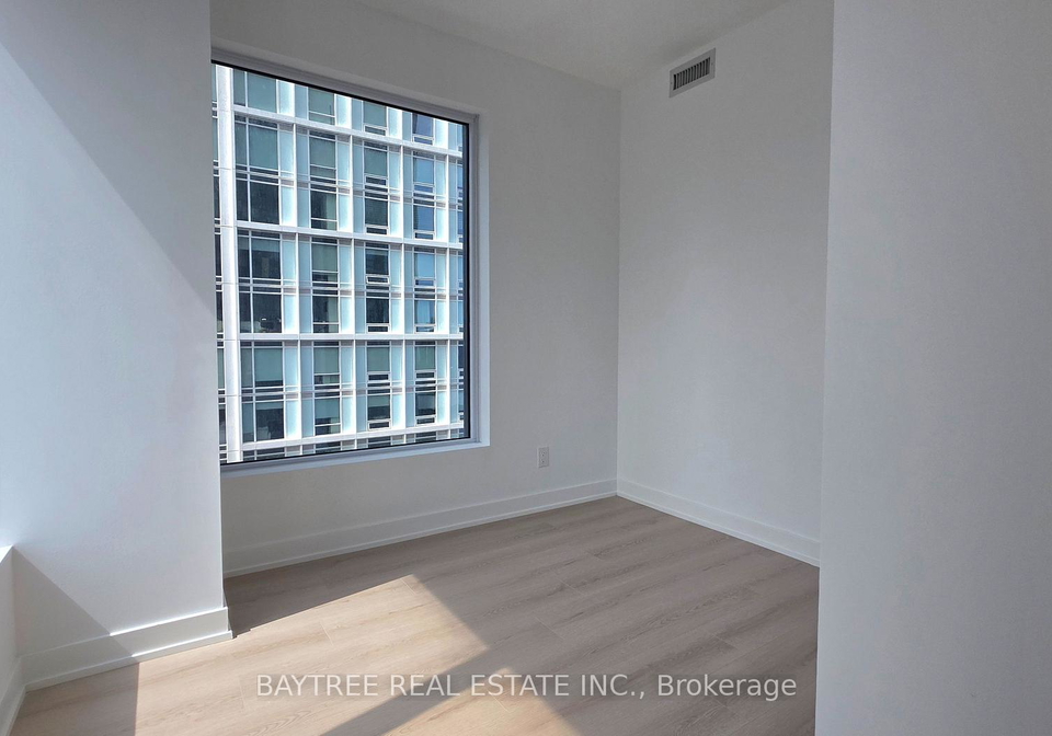 100-queen-street-e-toronto-toronto-ontario-c13699120