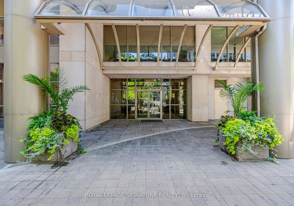 750-bay-street-toronto-toronto-ontario-c13699200