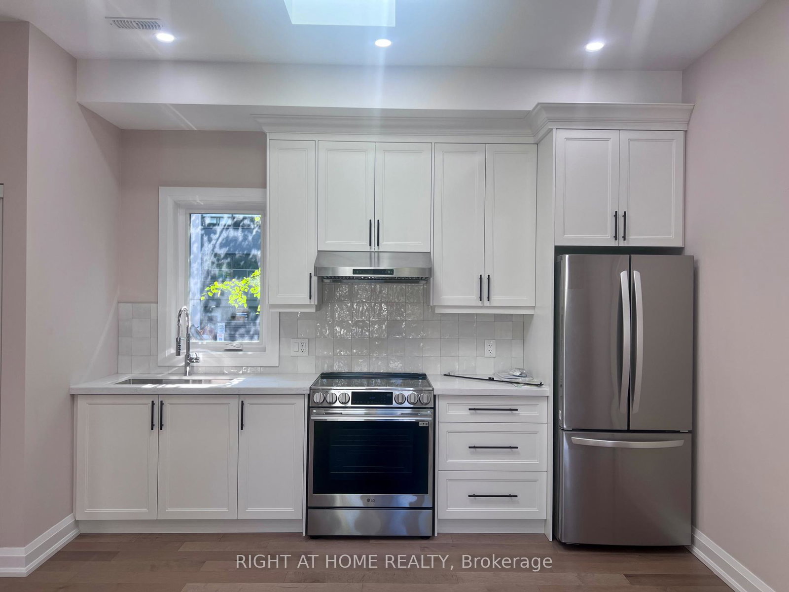 41-dromore-garden-suite-crescent-toronto-toronto-ontario-c13699354