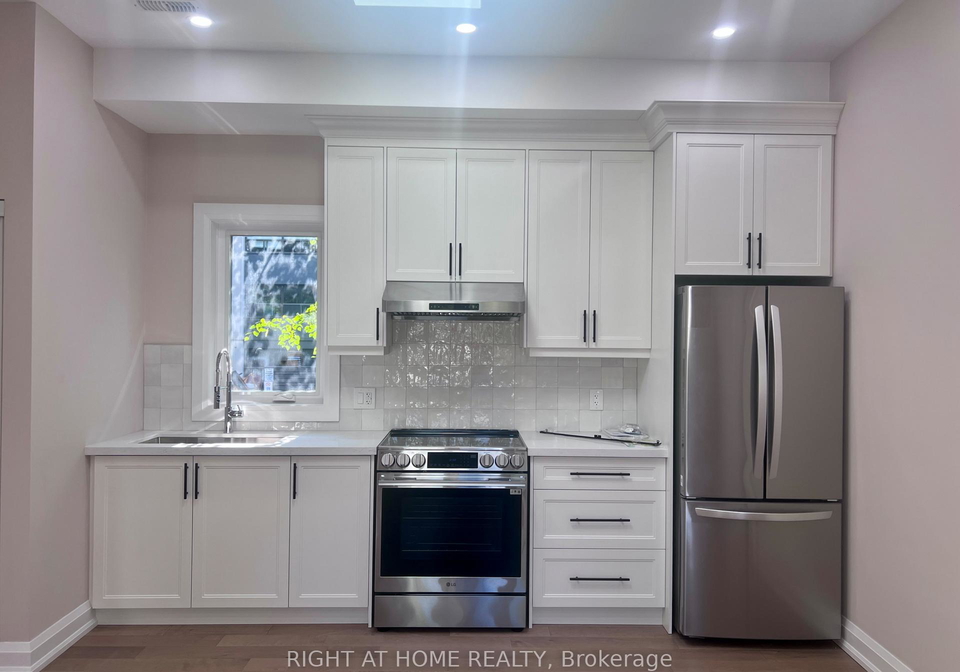 41-dromore-garden-suite-crescent-toronto-toronto-ontario-c13699354