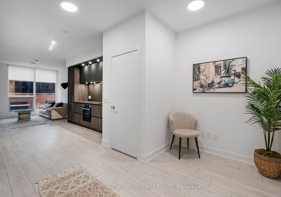 15-mercer-street-toronto-toronto-ontario-c13699428