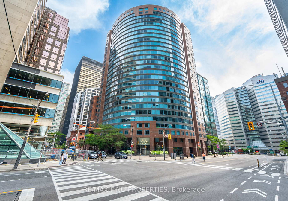 33-university-avenue-toronto-toronto-ontario-c13699566